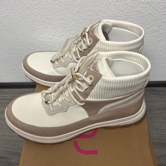 Ryka Women's Brae 2 Water-Resistant Cold Weather Boots - Picture 5 of 9